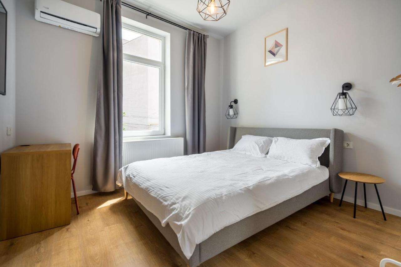 Cute Central Apartments In Villa Бухарест Екстер'єр фото