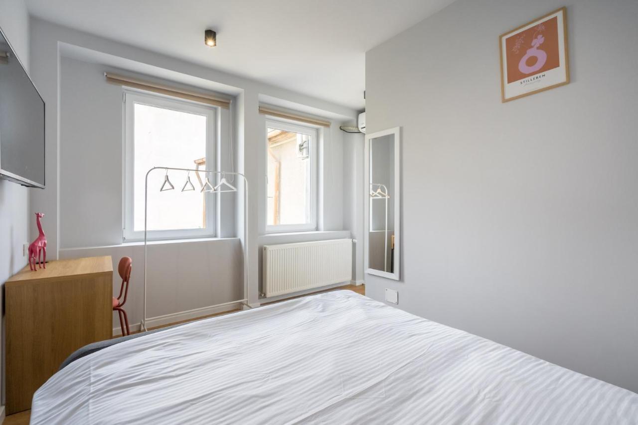 Cute Central Apartments In Villa Бухарест Екстер'єр фото