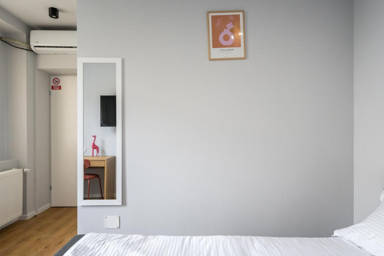 Cute Central Apartments In Villa Бухарест Екстер'єр фото